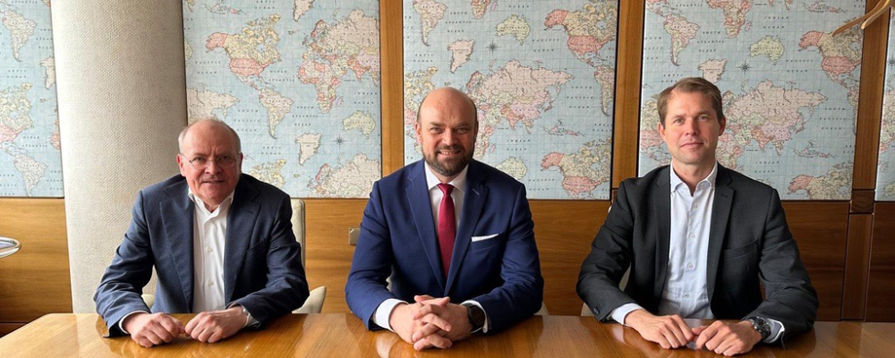 Thomas Hansmann CTO of SMS group Sami Takaluoma President and CEO of Metso and Jochen Burg CEO of SMS Group. Photo: Metso