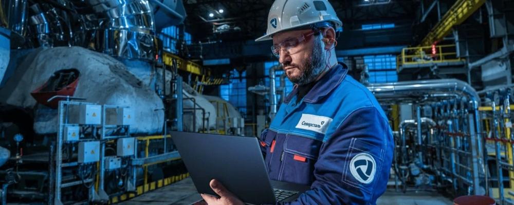Image caption: Steel demand in Russia has fallen sharply. The image shows workers at a Russian steel company. Photo: Severstal. Credit: Kristina Kormilitsyna.
