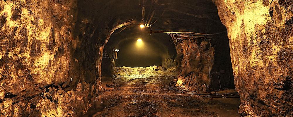 The Pyhäsalmi facility provides a unique environment to develop encrypted communication systems and remote-control technology for autonomous machinery. During the mine’s active years, wireless systems were mainly used to manage mining vehicles, but the focus has now shifted to cybersecurity and network resilience. Foto: Pyhäsalmi Mine