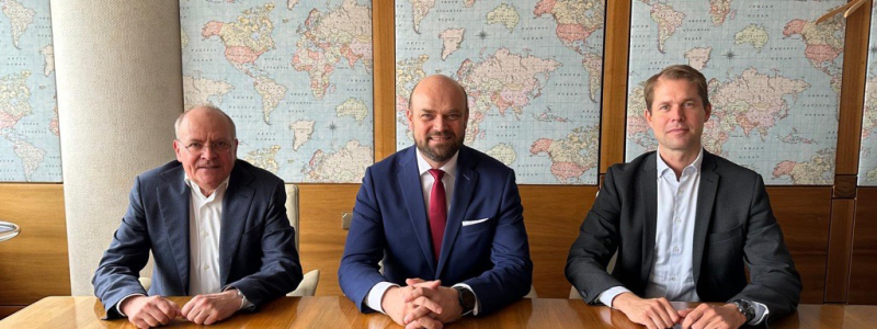 Thomas Hansmann CTO of SMS group Sami Takaluoma President and CEO of Metso and Jochen Burg CEO of SMS Group. Photo: Metso