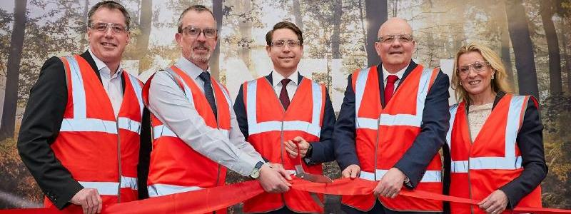 From left: Peter Lindelöv, Global Operations Manager, BU Heating Systems Kanthal, Scott Lawson, Production Unit Manager, Perth Kanthal, Robert Stål, President Kanthal, Simon Lile, President of Business Unit Heating Systems at Kanthal and Yvonne Edenholm, Press and Media Relations Manager Kanthal and Alleima Photo: Fraser Band