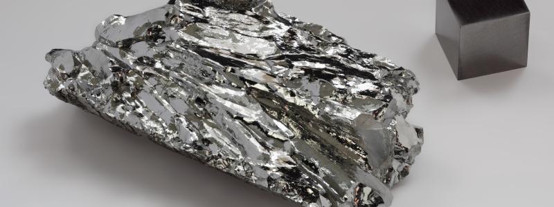 Germany is the largest user in the EU, classifying molybdenum in the highest risk “category 3” of the Germany Criticality List of strategic raw materials. Additionally, Canada’s critical minerals list also includes molybdenum.  Photo: Alchemist-HP/Wikimedia Commons