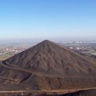 The photo shows tailings in France. Photo: Sylvain Beucler/Wikimedia Commons