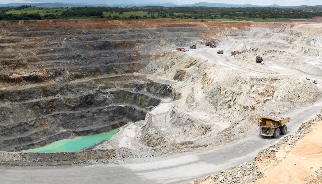 Chapada open pit. In addition to production goals, the Lundin company has also improved its environmental performance. After optimizing the use of chemicals, Lundin Mining received a revised environmental permit, demonstrating its commitment to reducing environmental impact. Photo: Lundin Mining