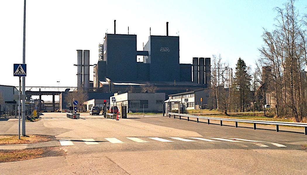 The main gate of Outokumpu’s steel plant in Torneå and the ferrochrome smelter in Röyttä, Torneå. Photo: Methem (Mikko J. Putkonen)