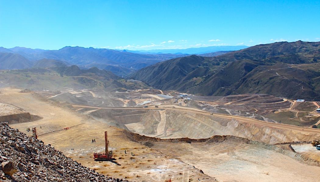 Peruvian mining. Rio Alto's La Arena mine located near Huamachuco, La Libertad, Peru. The photo was taken from the top of the mine's Calarco pit. Photo: Wikipedia Common, credit: Ian Bezek