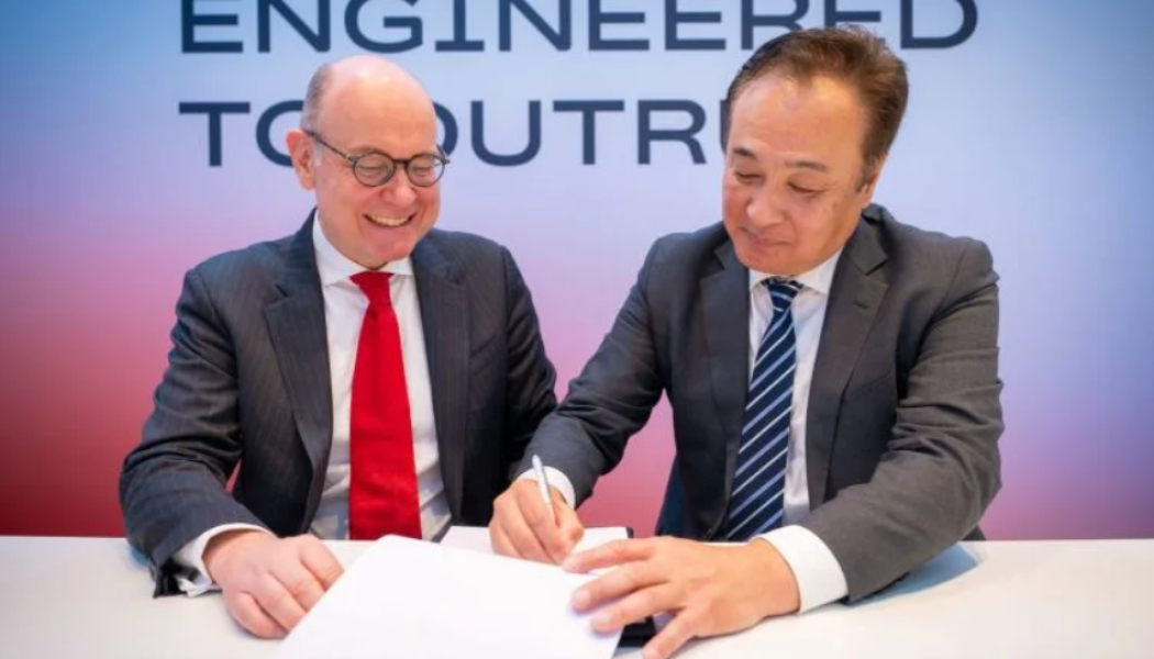 ABB and Sumitomo signed an MOU at bauma on the decarbonisation of mining equipment. Credit ABB.
