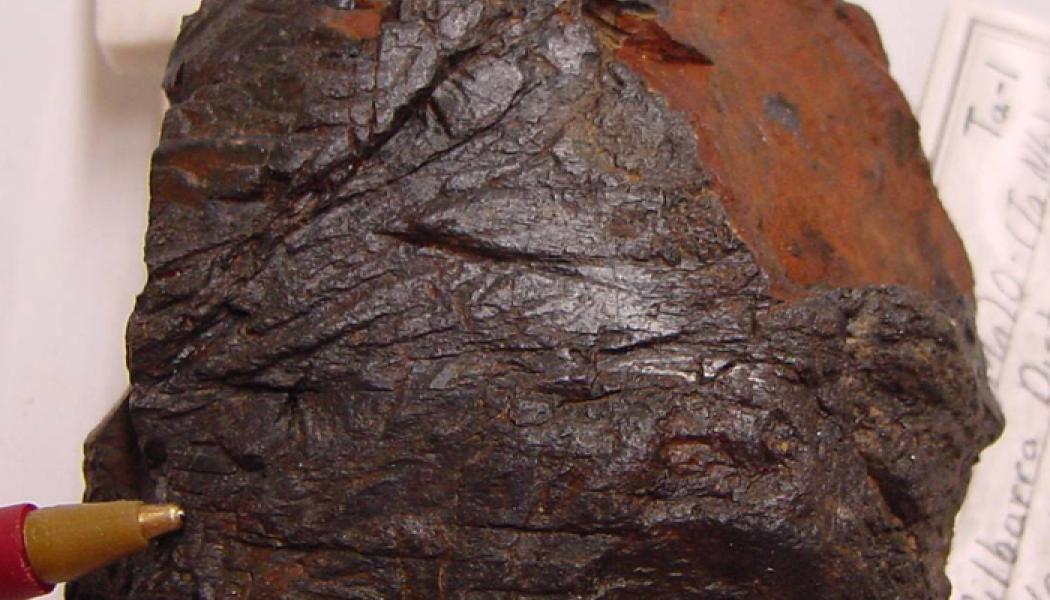 Tantalite. Photo: Wikimedia Commons