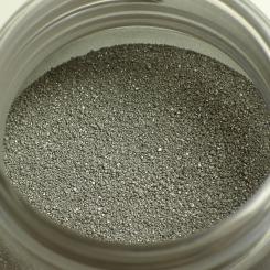 Powder Metallurgy (PM), a manufacturing process known for producing complex metal parts with minimal material loss, is emerging as a key technology enabling this transition across automotive, aerospace, and industrial machinery sectors. Fine iron powder. Photo: Anonimski/Wikimedia Commons