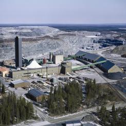 The Elijärvi mine in Kemi is the EU’s only chromium mine. Today, mining takes place underground at depths of about 1,000 metres. Photo: Wikimedia. Credit: Outokumpu.
