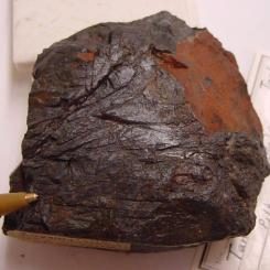 Tantalite. Photo: Wikimedia Commons